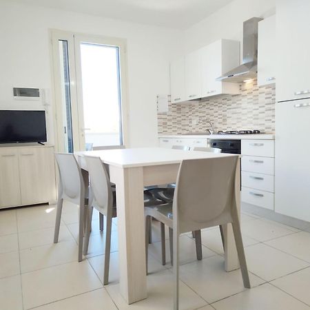 App Girasole 1A 300 Metri Dal Mare In Salento Apartment Torre San Giovanni Ugento Exterior foto